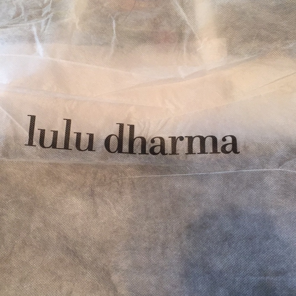 Lulu Dharma Vegan Tote Bag - Picture 7 of 7